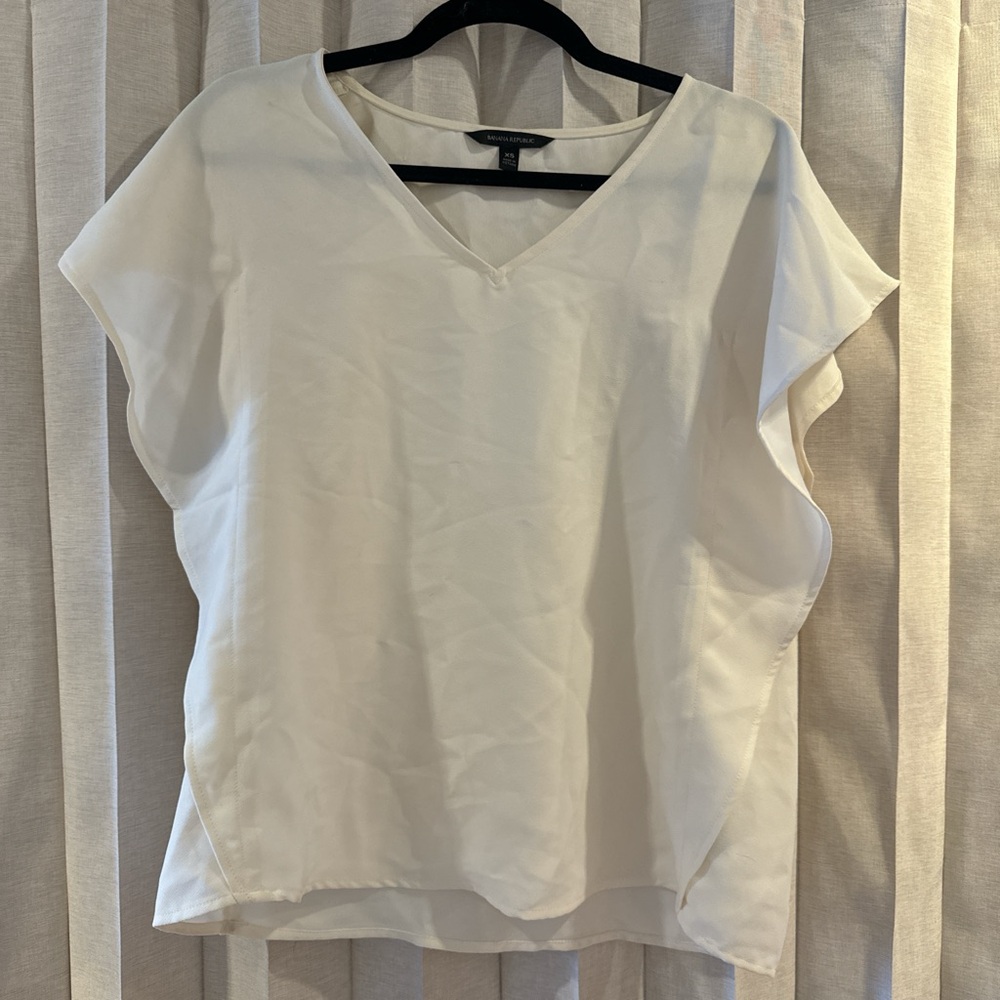 Banana Republic Cream V-Neck Blouse